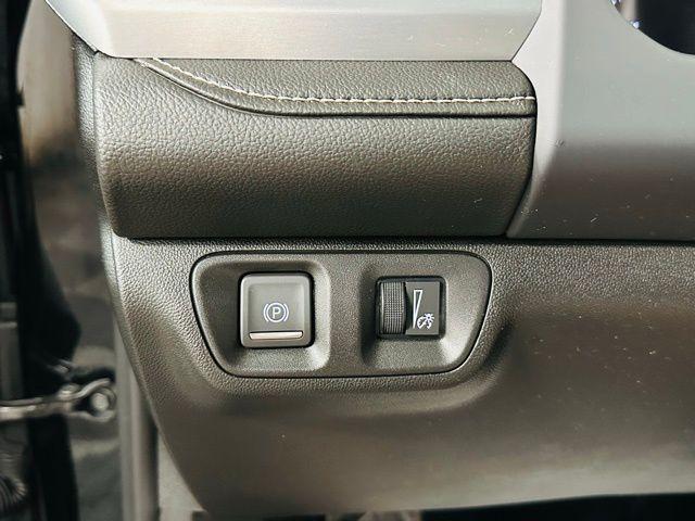 used 2023 GMC Acadia car, priced at $31,995
