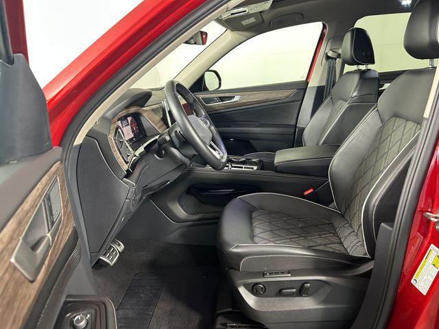 used 2024 Volkswagen Atlas car, priced at $43,674