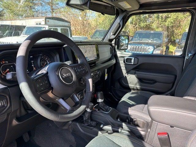 new 2025 Jeep Gladiator car, priced at $45,473