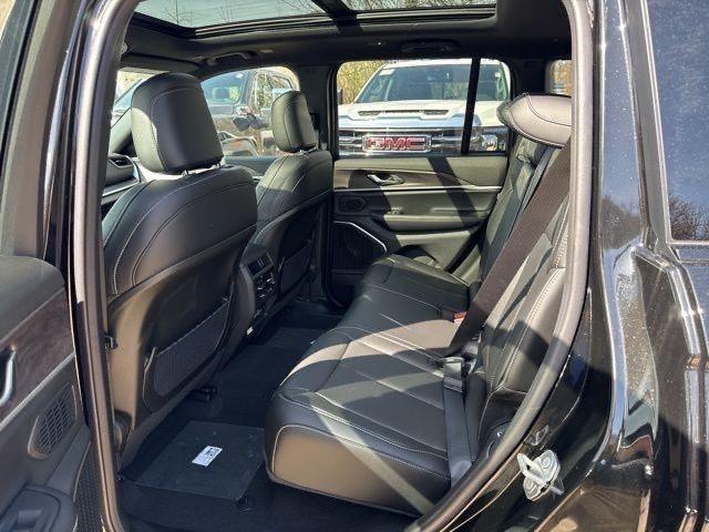new 2025 Jeep Grand Cherokee 4xe car, priced at $57,173