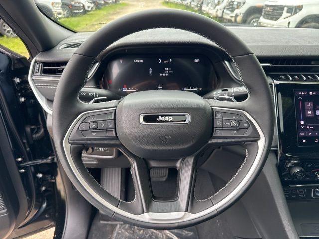 new 2025 Jeep Grand Cherokee car, priced at $44,855