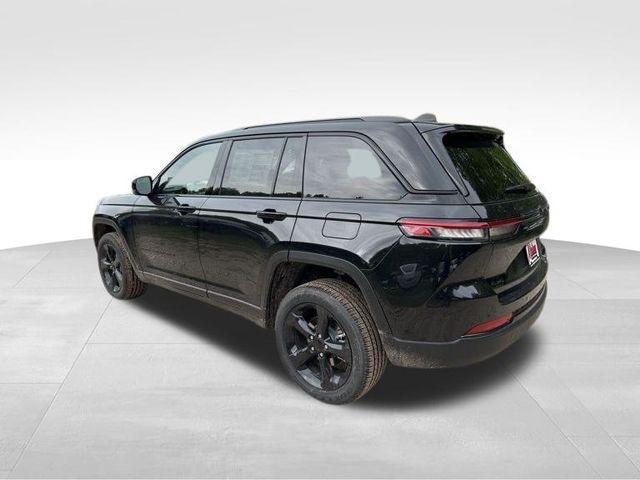 new 2025 Jeep Grand Cherokee car, priced at $44,855