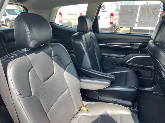 used 2024 Kia Telluride car, priced at $35,219