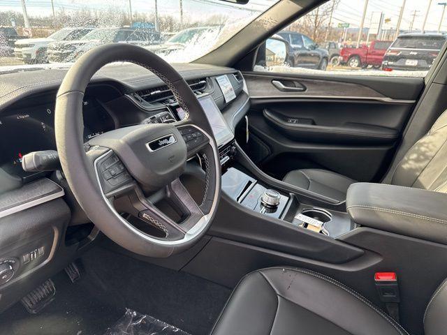 new 2025 Jeep Grand Cherokee L car, priced at $42,060