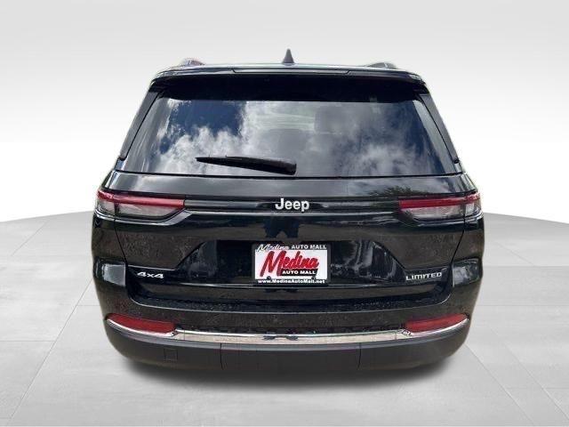 new 2025 Jeep Grand Cherokee car, priced at $44,118