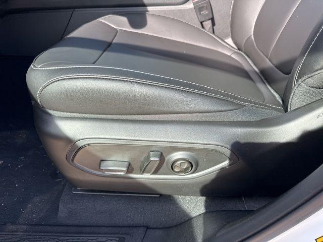 new 2025 Jeep Grand Cherokee L car, priced at $45,461