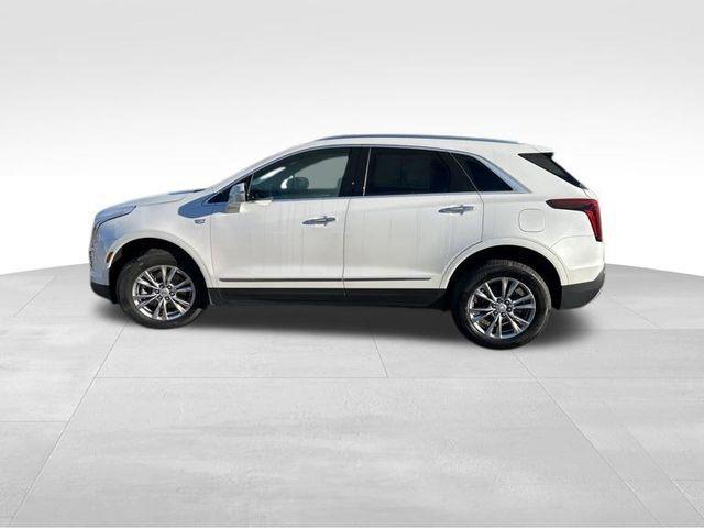 used 2022 Cadillac XT5 car, priced at $27,497