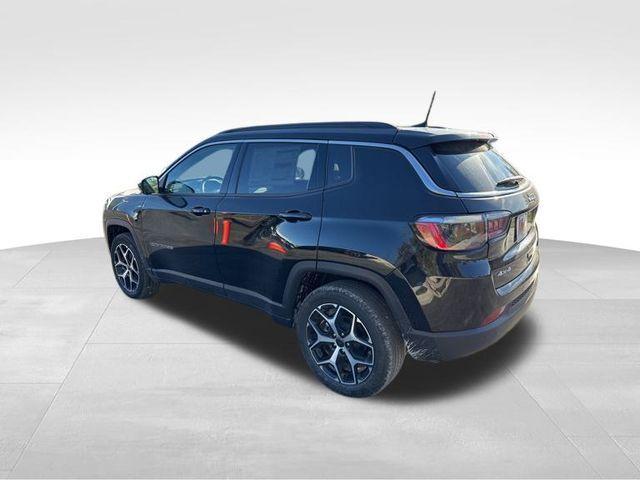 new 2025 Jeep Compass car, priced at $30,125