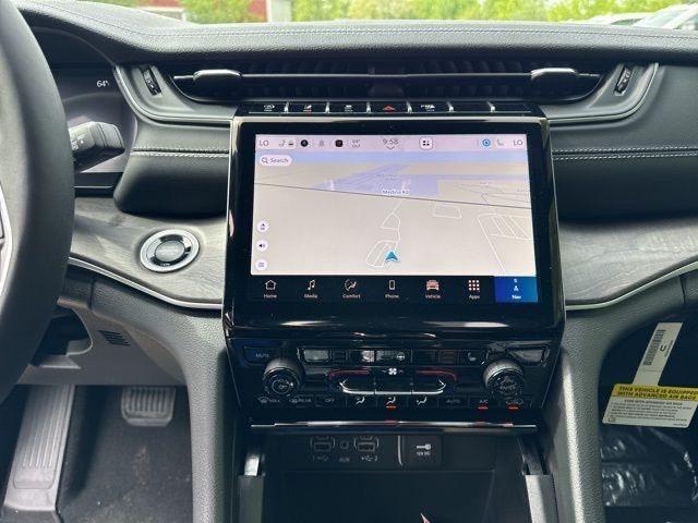 new 2025 Jeep Grand Cherokee car, priced at $44,384