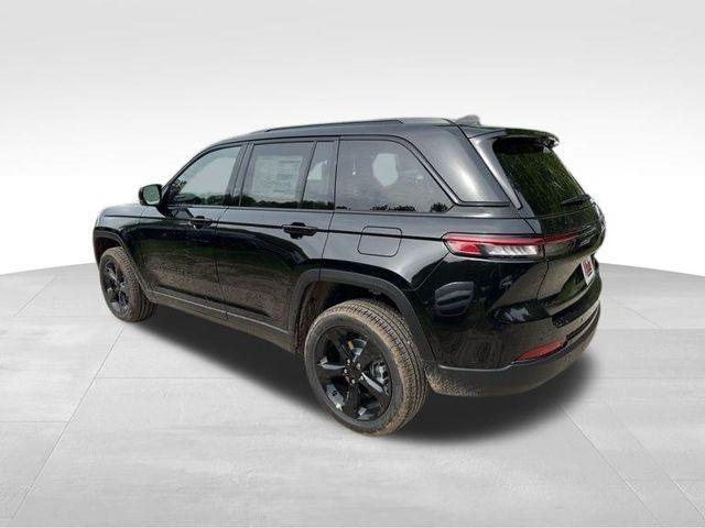 new 2025 Jeep Grand Cherokee car, priced at $44,384