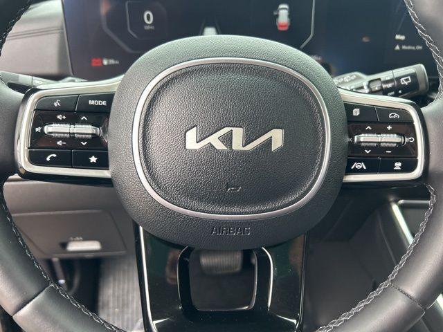 used 2025 Kia Carnival car, priced at $48,630