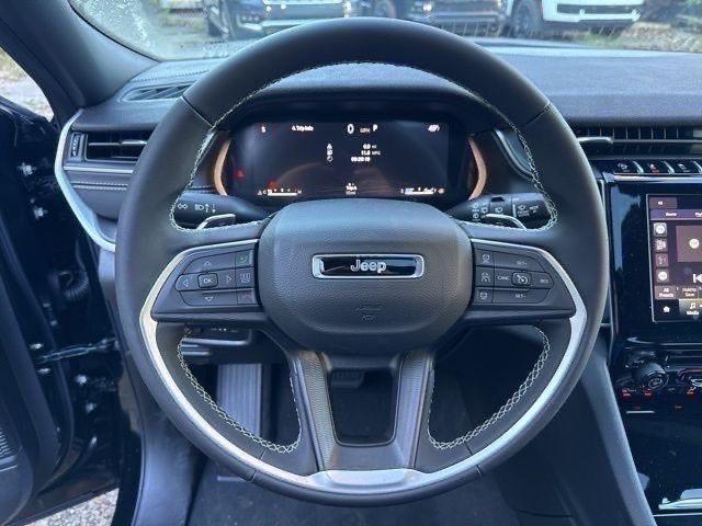 new 2025 Jeep Grand Cherokee car, priced at $40,953