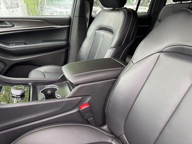 new 2025 Jeep Grand Cherokee car, priced at $44,631