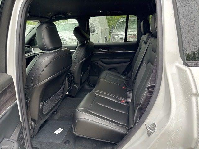 new 2025 Jeep Grand Cherokee car, priced at $44,631