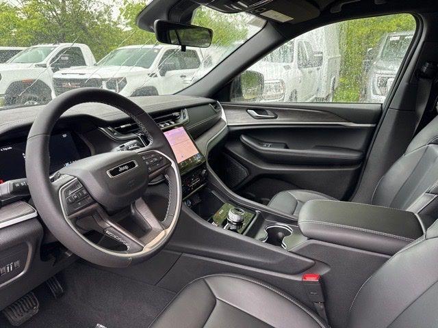 new 2025 Jeep Grand Cherokee car, priced at $44,631