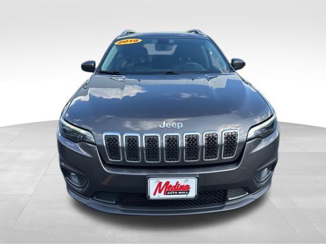 used 2019 Jeep Cherokee car, priced at $15,357