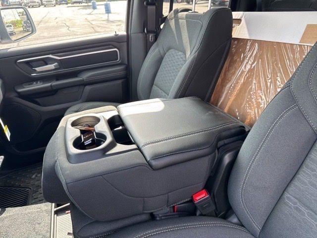 new 2025 Ram 1500 car, priced at $39,648