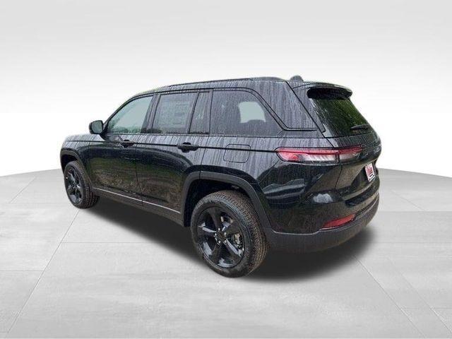 new 2025 Jeep Grand Cherokee car, priced at $38,498