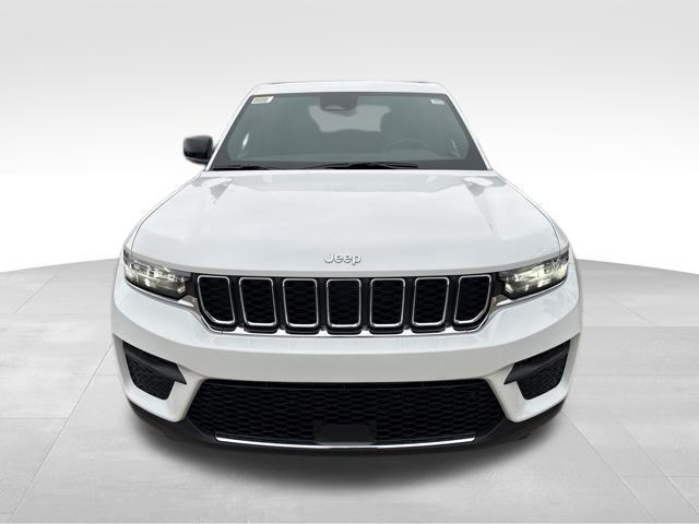 new 2025 Jeep Grand Cherokee car, priced at $35,236