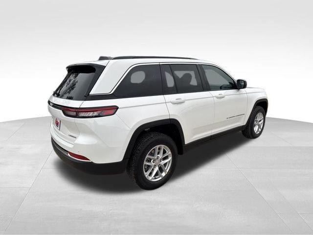 new 2025 Jeep Grand Cherokee car, priced at $35,236