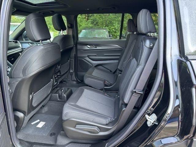 new 2025 Jeep Grand Cherokee L car, priced at $38,760