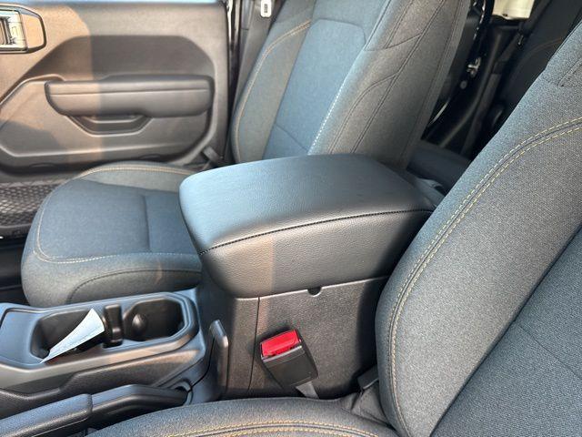 new 2025 Jeep Gladiator car, priced at $49,330