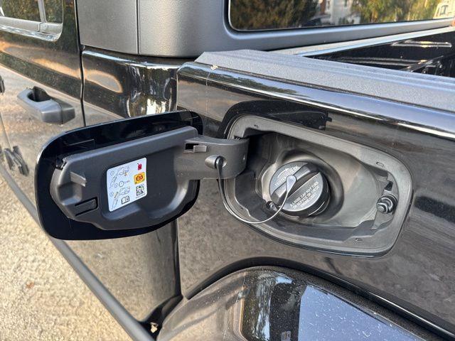 new 2025 Jeep Gladiator car, priced at $49,330