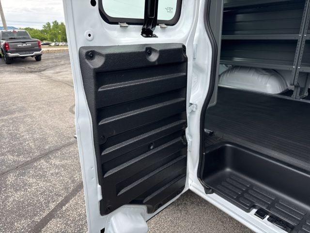 new 2025 GMC Savana 3500 car, priced at $47,392