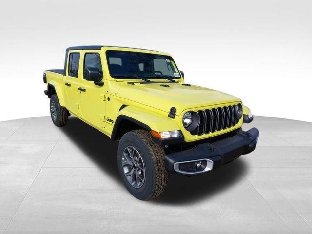 new 2024 Jeep Gladiator car, priced at $39,576