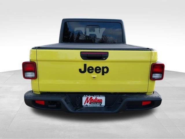 new 2024 Jeep Gladiator car, priced at $39,576