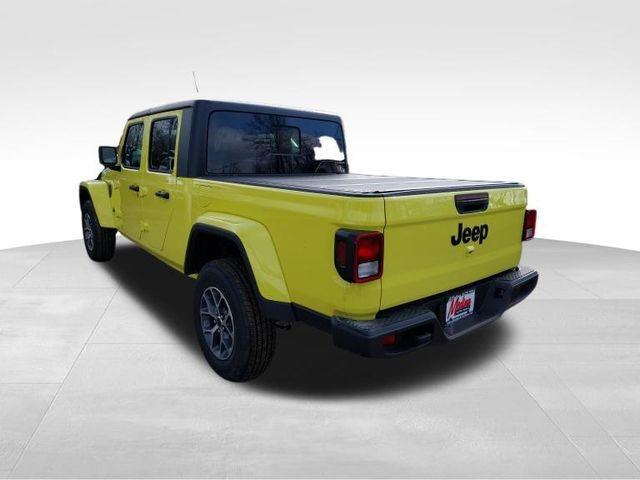 new 2024 Jeep Gladiator car, priced at $39,576