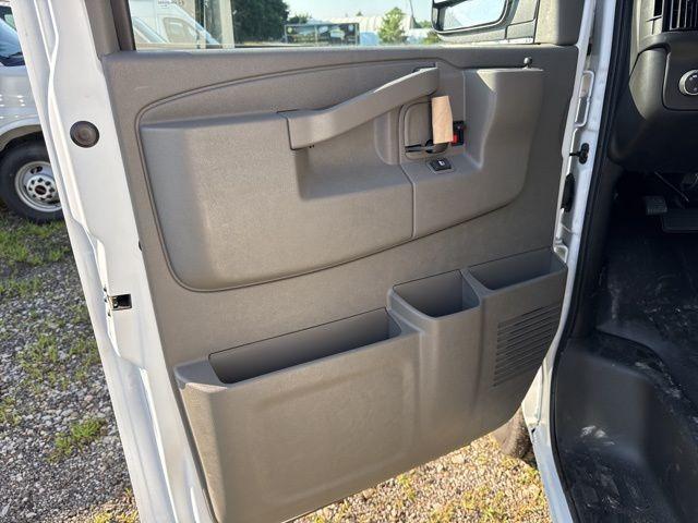 new 2025 GMC Savana 3500 car, priced at $49,378