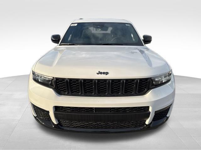 new 2025 Jeep Grand Cherokee L car, priced at $45,431