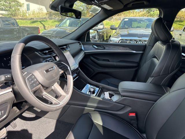 new 2025 Jeep Grand Cherokee L car, priced at $43,578