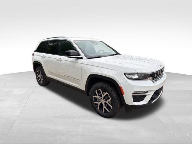 new 2025 Jeep Grand Cherokee car, priced at $41,495