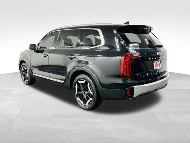 used 2023 Kia Telluride car, priced at $32,632