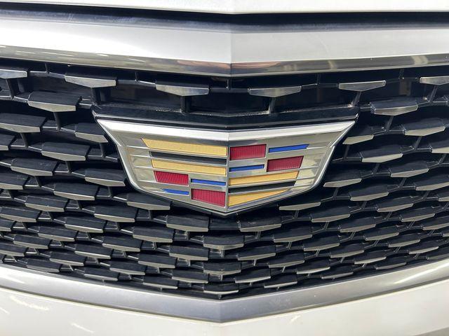 used 2023 Cadillac XT6 car, priced at $46,995