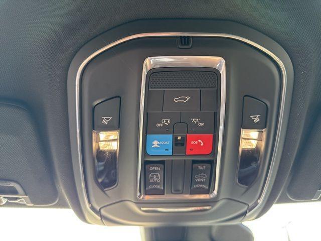 new 2025 Jeep Grand Cherokee L car, priced at $42,334