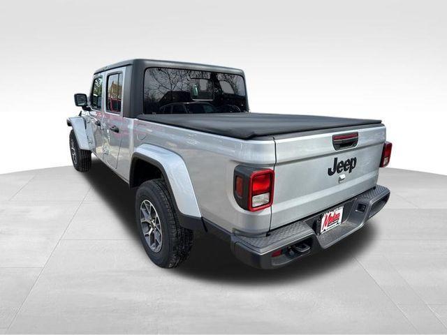 new 2024 Jeep Gladiator car, priced at $39,576