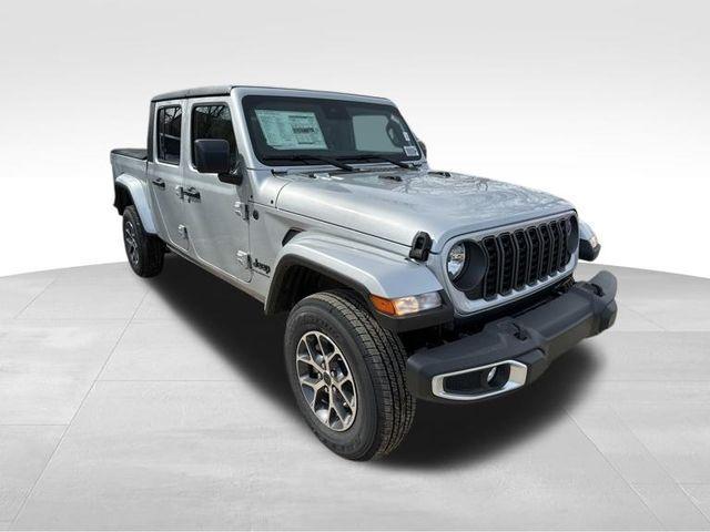 new 2024 Jeep Gladiator car, priced at $39,576