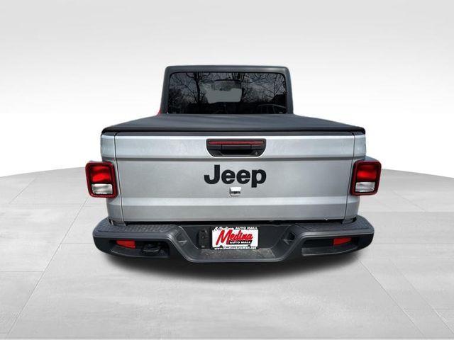 new 2024 Jeep Gladiator car, priced at $39,576