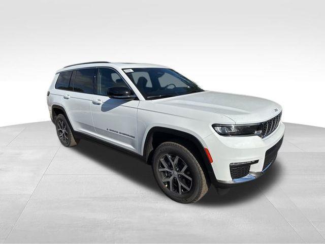 new 2025 Jeep Grand Cherokee L car, priced at $45,335