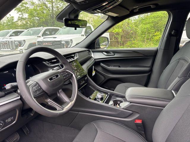 new 2025 Jeep Grand Cherokee L car, priced at $39,644