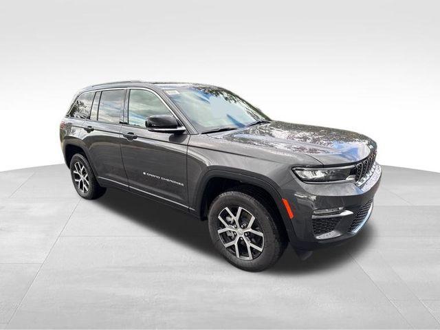 new 2025 Jeep Grand Cherokee car, priced at $41,678