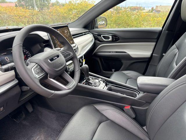 new 2025 Jeep Compass car, priced at $28,250