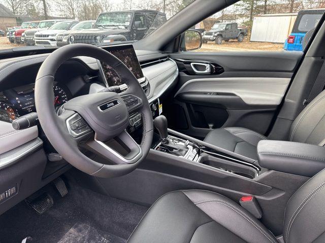 new 2025 Jeep Compass car, priced at $29,125