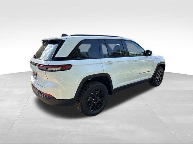 new 2025 Jeep Grand Cherokee car, priced at $39,598
