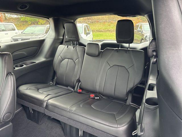 new 2026 Chrysler Pacifica car, priced at $36,865