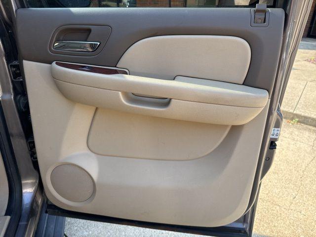 used 2013 GMC Yukon XL car, priced at $7,995