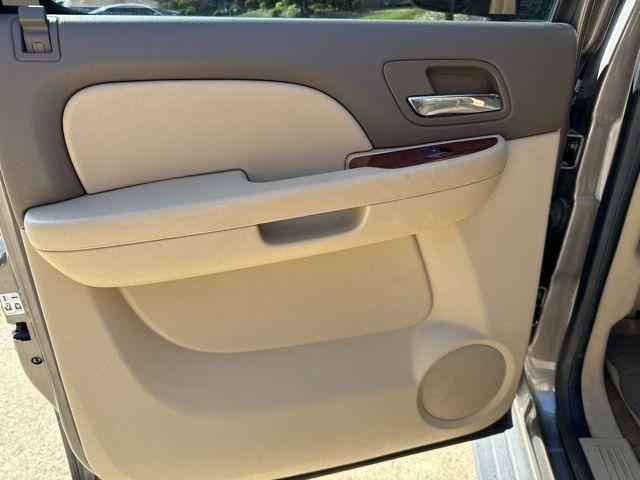 used 2013 GMC Yukon XL car, priced at $7,995